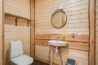 Toilet of Aulanko Lake Villa.