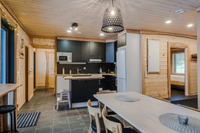 The kitchen corner of Aulanko Lake Villa's main hall.