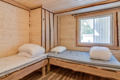 2-3 person bedroom of Aulanko Grand Villa (Bedroom 1).