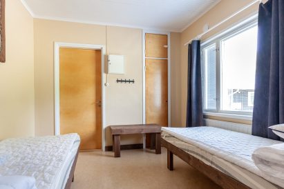 2-person bedroom of Evo Lakeside Villa.