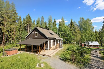 Tavastia Privacy is situated on a tranquil forest estate in the heart of the picturesque Evo area.